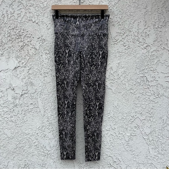 Spanx - Faux Leather Snake Shine Leggings in Grey Snake - Picture 4 of 6